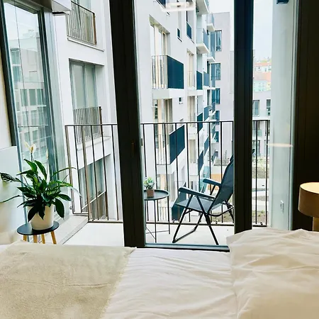 Apartamento New Building New At Andel Metro Station Praga