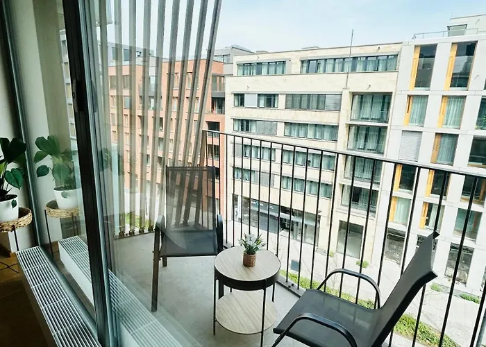 New Building New At Andel Metro Station Apartman *